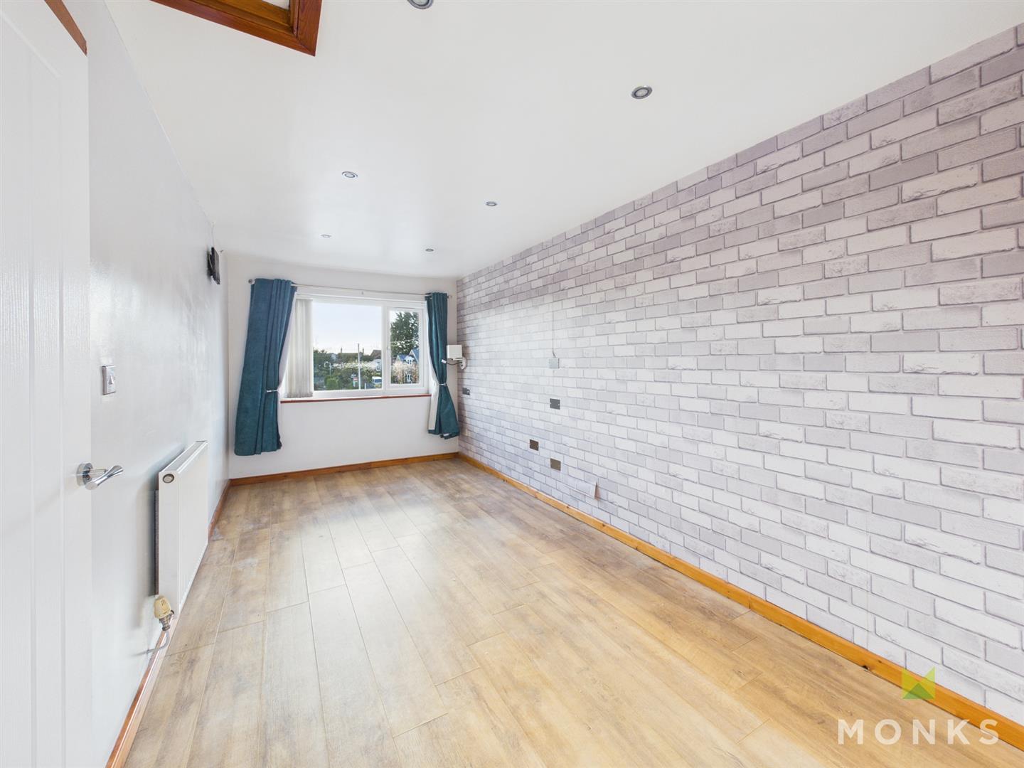 4 Baytree Avenue, Oswestry, SY11 3QA SSTC